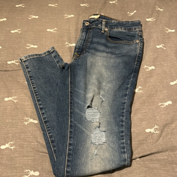 Levi’s - Picture 2 of 4